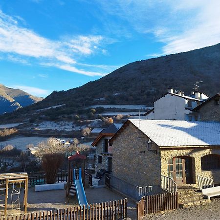 Casa Rural La Comella Tirvia Экстерьер фото