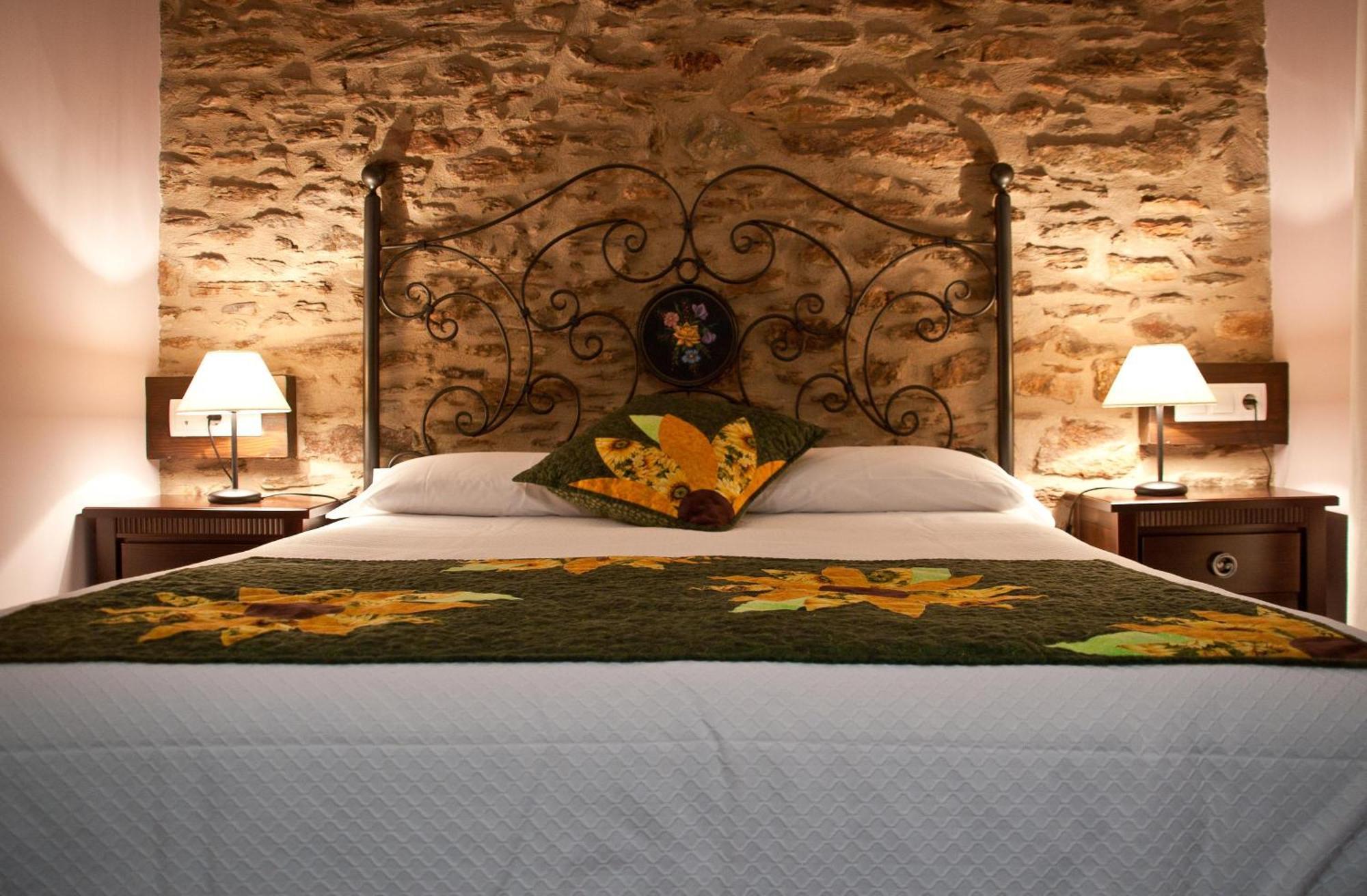 Casa Rural La Comella Tirvia Экстерьер фото