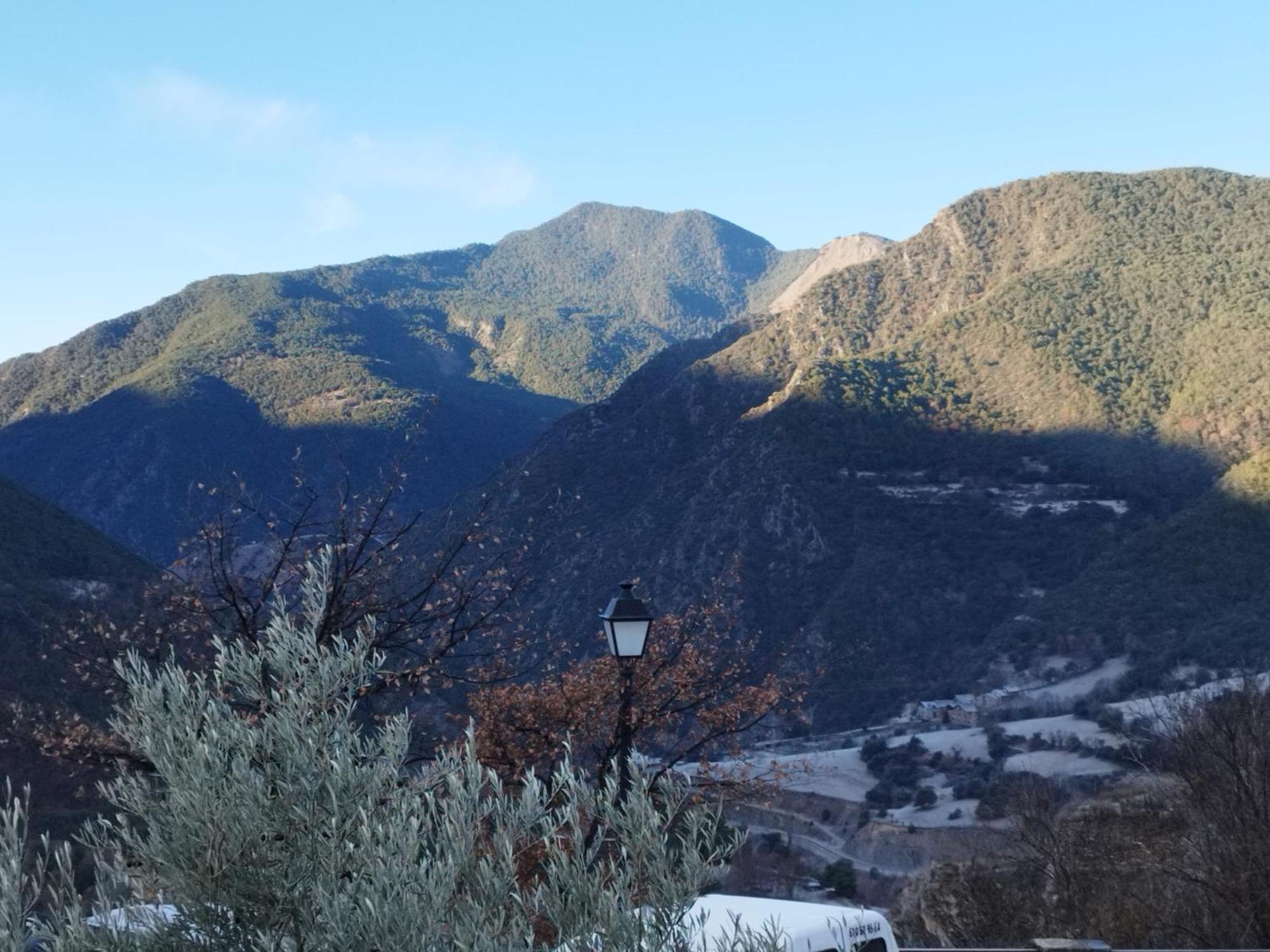Casa Rural La Comella Tirvia Экстерьер фото