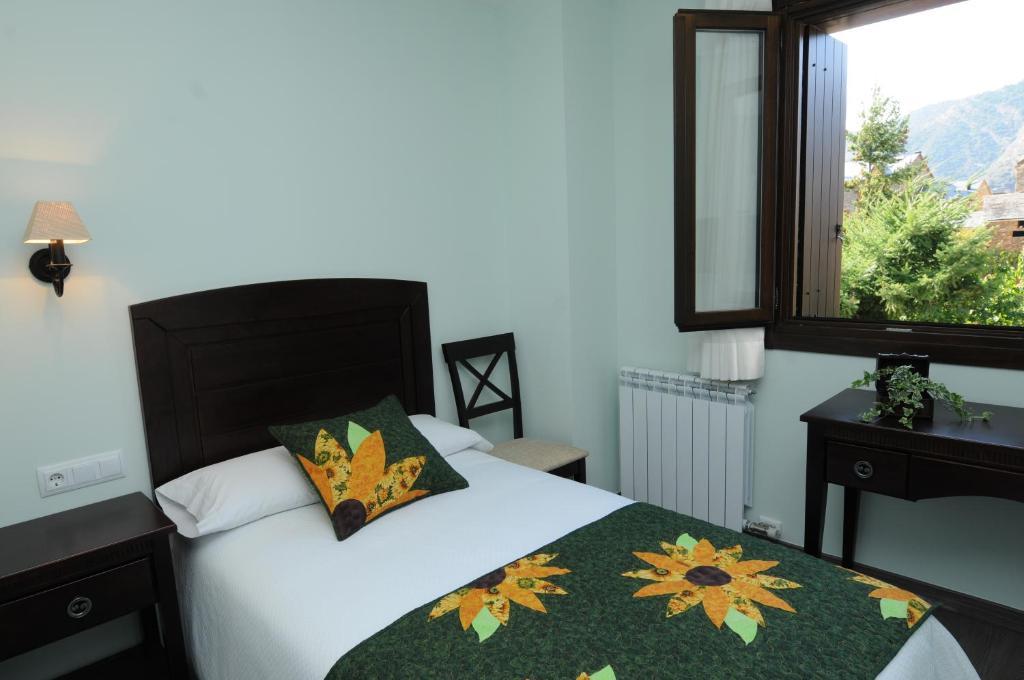 Casa Rural La Comella Tirvia Номер фото