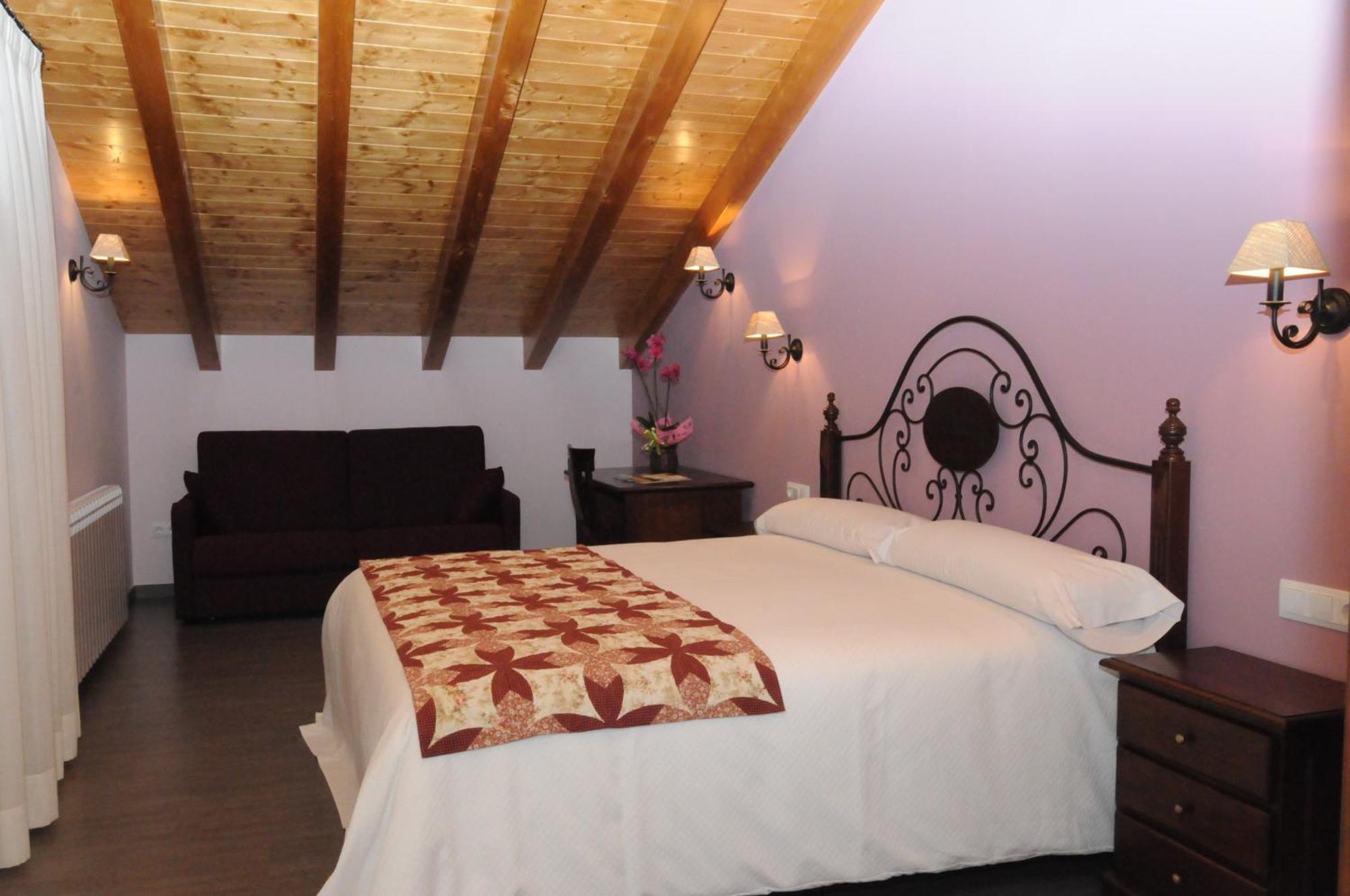 Casa Rural La Comella Tirvia Экстерьер фото