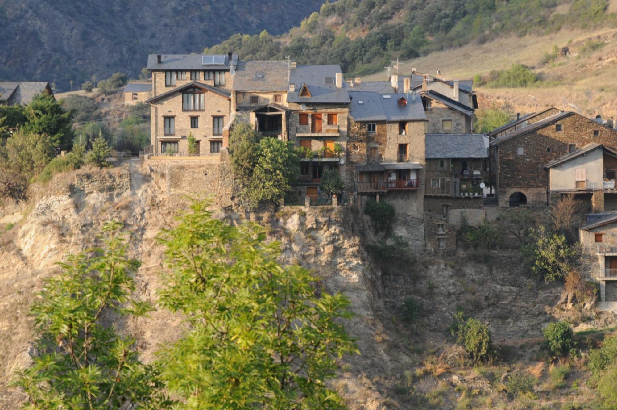 Casa Rural La Comella Tirvia Экстерьер фото