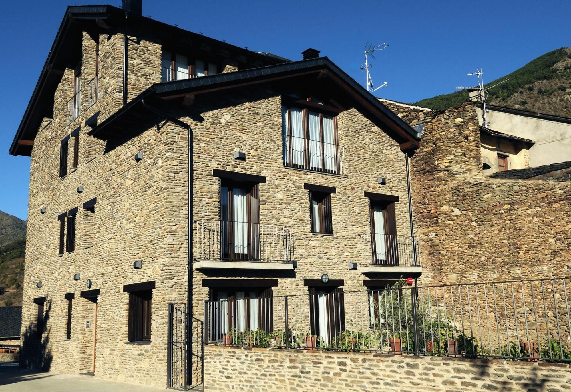 Casa Rural La Comella Tirvia Экстерьер фото